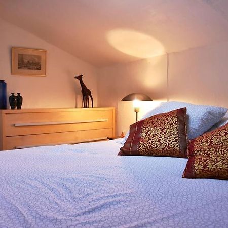 Lovely Flat In The Heart Of The Medieval City Ιέρ Εξωτερικό φωτογραφία