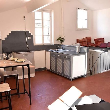 Lovely Flat In The Heart Of The Medieval City Ιέρ Εξωτερικό φωτογραφία